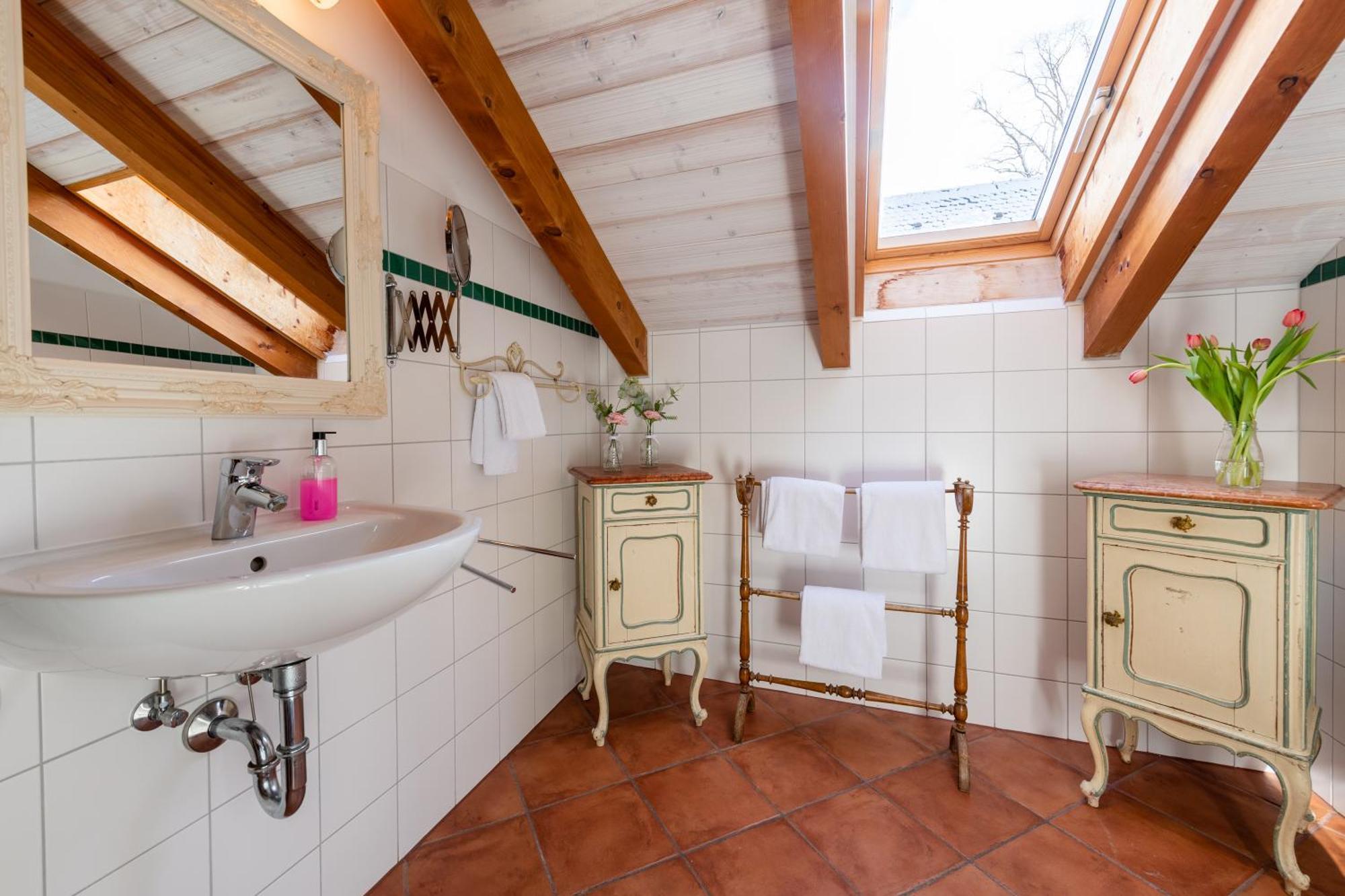 Schlossgaststatte Hohenberg Apartment Seeshaupt Bagian luar foto