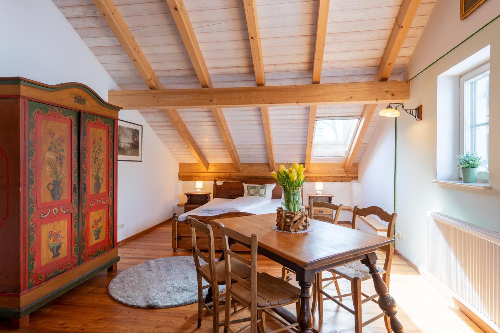Schlossgaststatte Hohenberg Apartment Seeshaupt Bagian luar foto